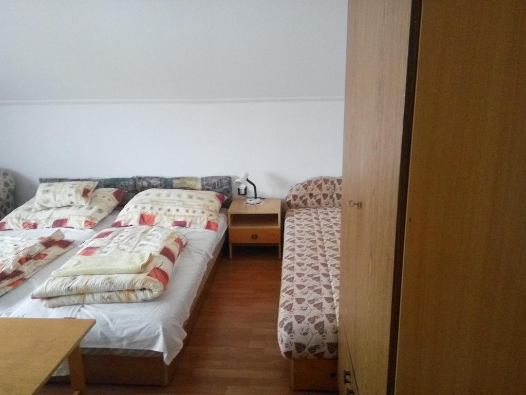 Sarkadi Apartman Hajdúszoboszló Exteriör bild
