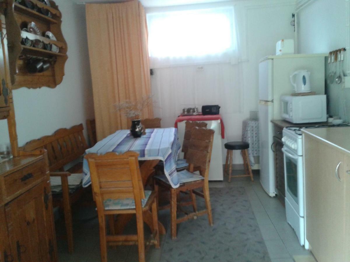 Sarkadi Apartman Hajdúszoboszló Exteriör bild